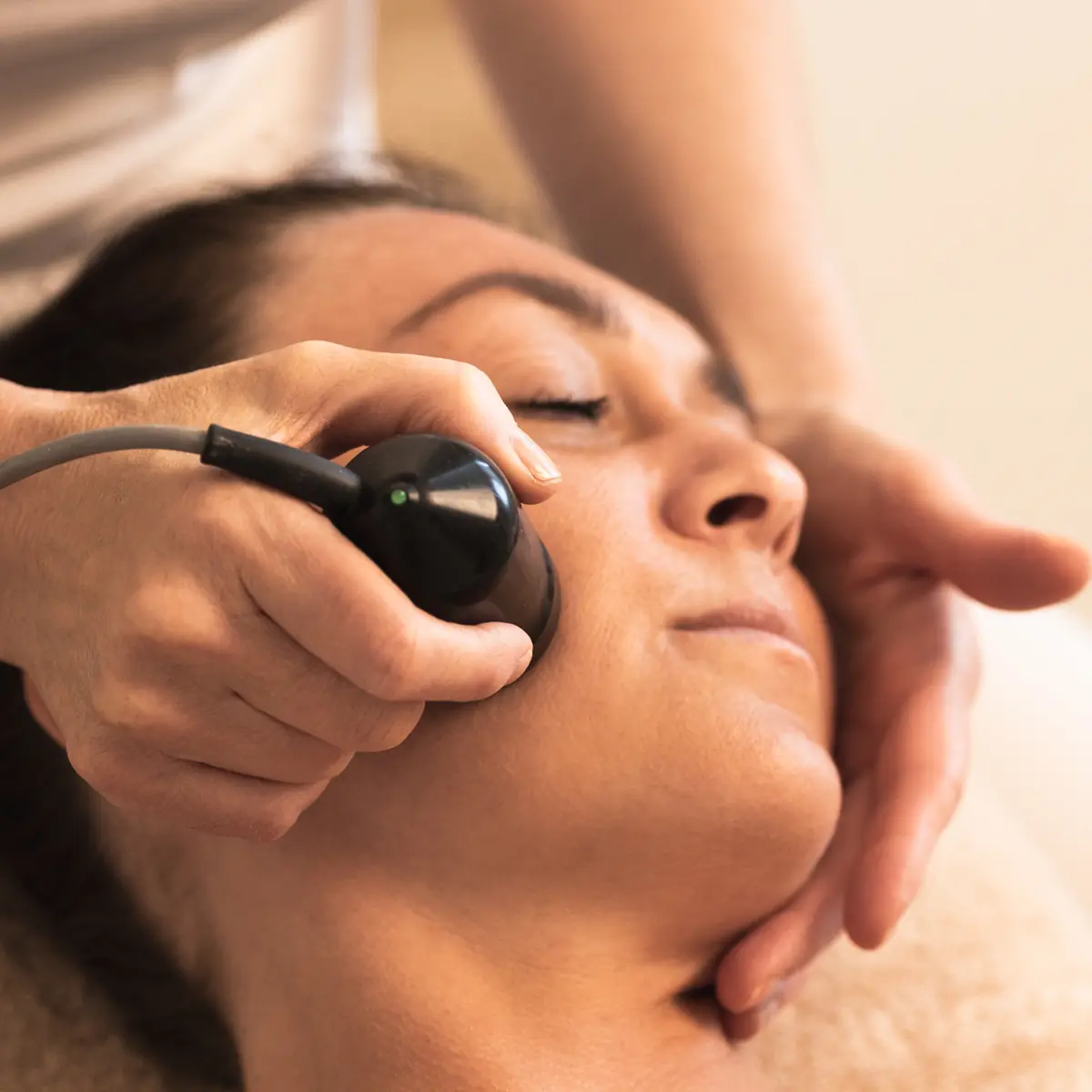 Buccal Massage Intensiv-Methode — intraorale Gesichtsbehandlung